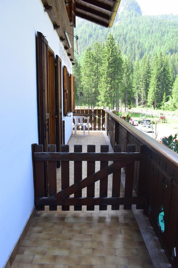 Bed and Breakfast Garni Monika à Canazei Extérieur photo